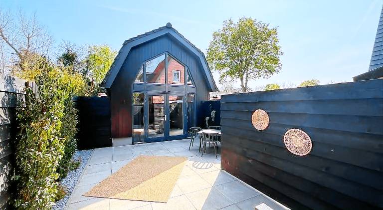 Vacation home with 2 rooms for 4 persons in Bergen
