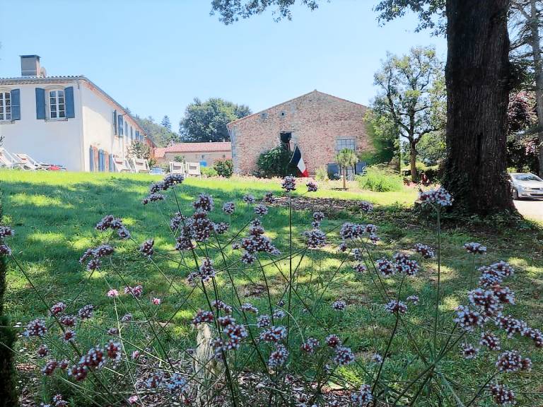 Gite with garden & terrace — photo 2