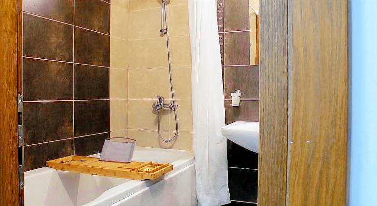 Holiday apartment with sauna, jacuzzi & garden — photo 2