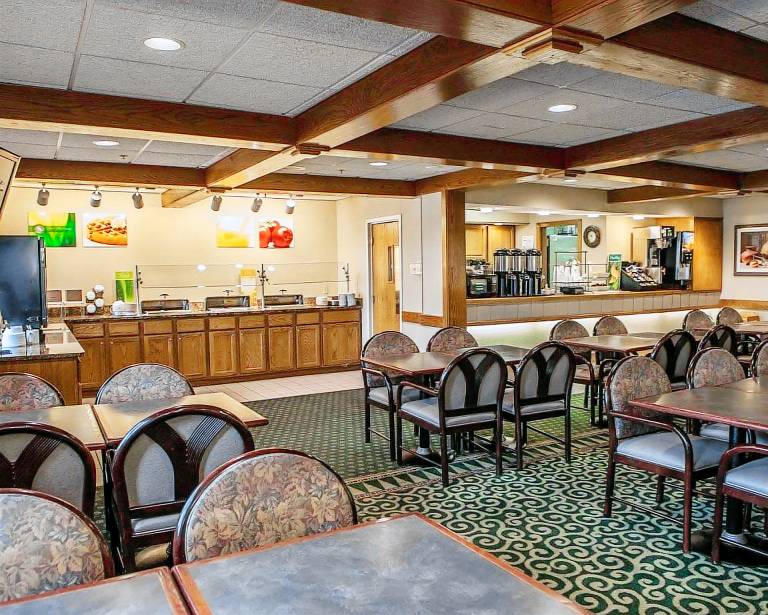 Quality Inn & Suites Goshen — photo 3