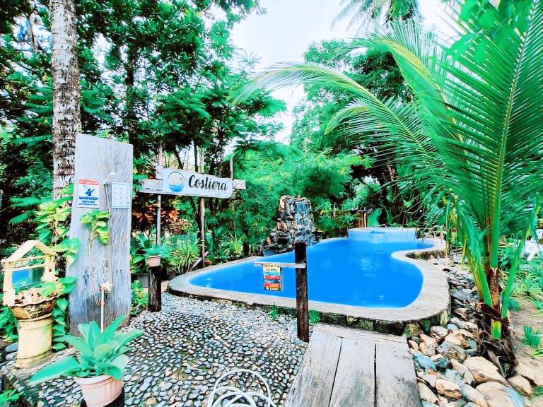 Lovely villa with barbecue, pool & garden | Pets allowed in Baler
