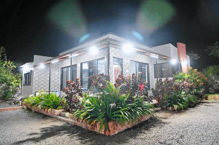 Apna Farm House