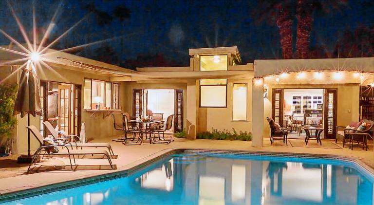Villa with hot tub & private pool | Pets are welcome in Palm Springs, CA