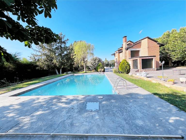 Villa Fuente el Saz de Jarama