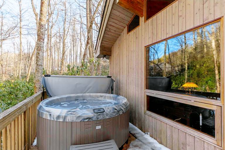Gait to Paradise - 15 minutes to Boone, hot tub, completely private, creek in back yard — photo 3