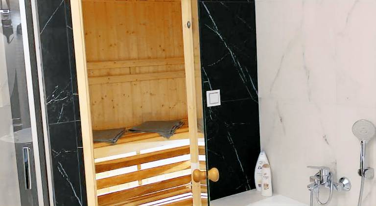 Family & Business Sauna Apartments Paderewskiego Centrum Downtown - 2 Bedroom with Private Sauna, Ba — photo 4