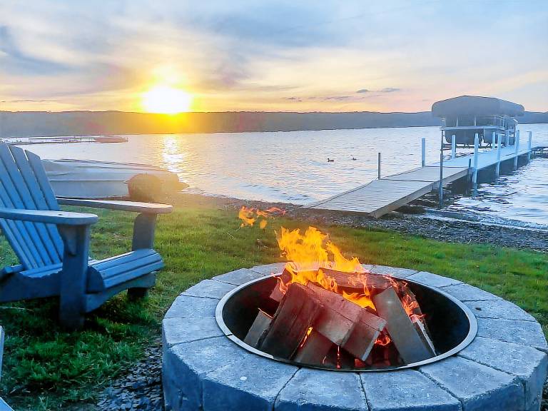 Cabin  Hammondsport