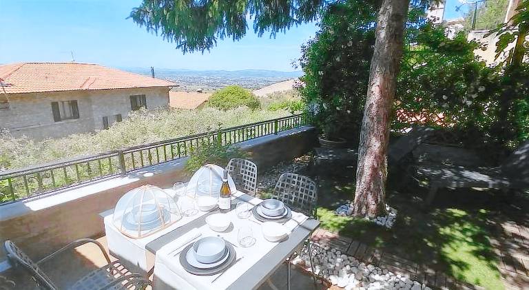 Pleasant house with terrace & yard | Suitable for remote work | Dogs allowed in Assisi
