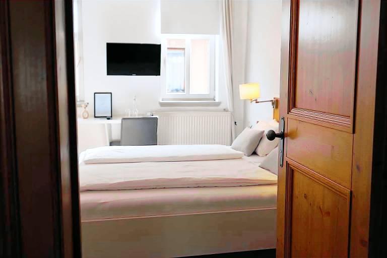 Private room with patio in Kitzingen