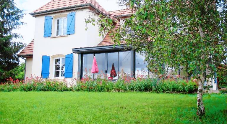 Bed and breakfast  Frôlois