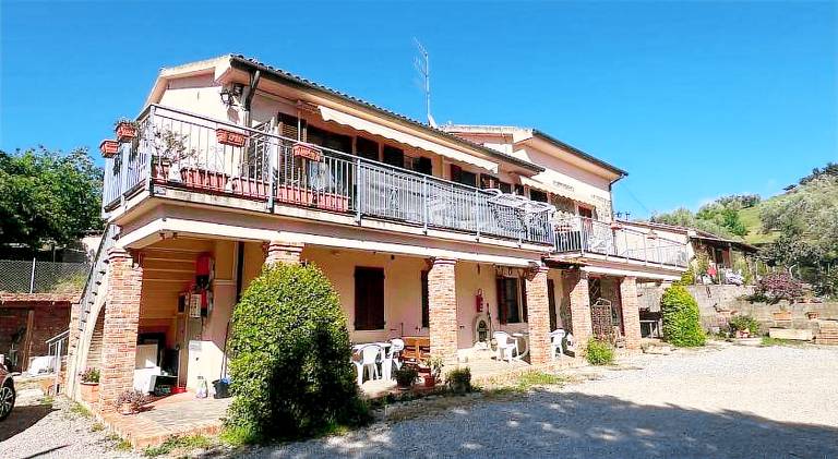 Holiday apartment with terrace in Follonica