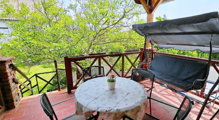 Apartment with 2 rooms for 6 persons — photo 2