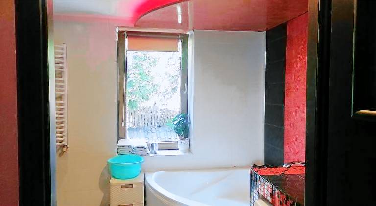 Vacation home with hot tub, terrace & pool | Pet-friendly — photo 3