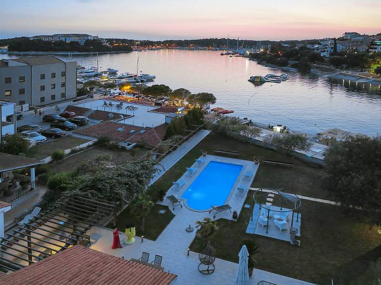 Sunny finca 10 meters to the Adriatic Sea — photo 3