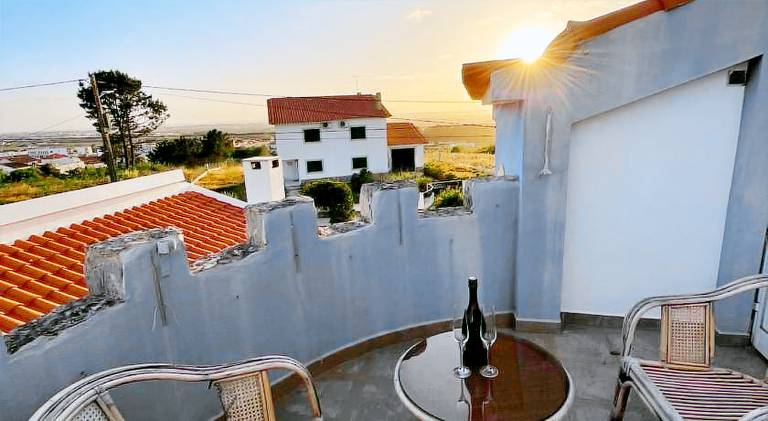 Wonderful rental apartment with pool, yard & terrace | Suitable for remote work | Dogs allowed — photo 4