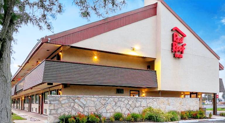 Red Roof Inn Mt Laurel — photo 3