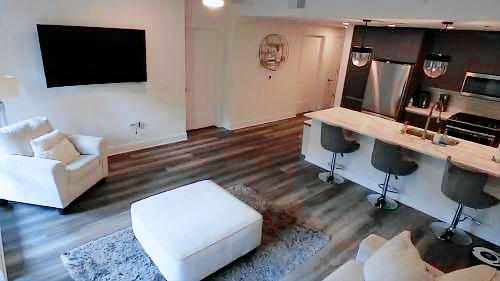 Apartment South Tuxedo Park