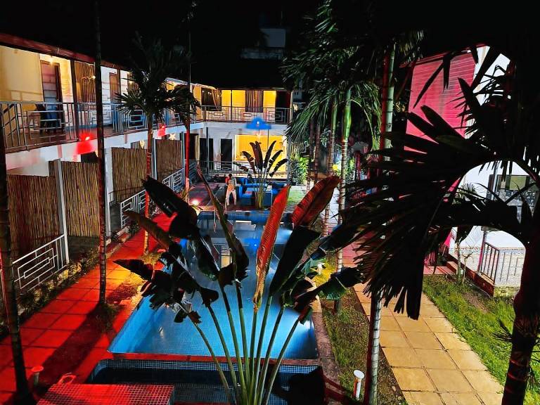 Villa with yard — photo 3