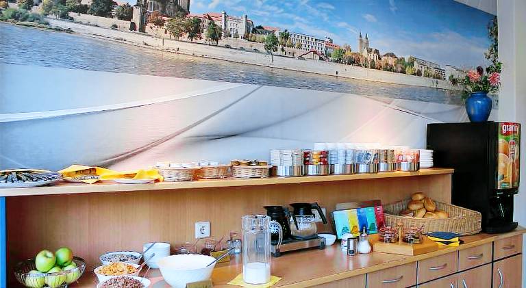 Sleep & go Hotel Magdeburg — photo 2