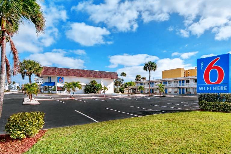 Motel 6 Cocoa Beach, FL — photo 5
