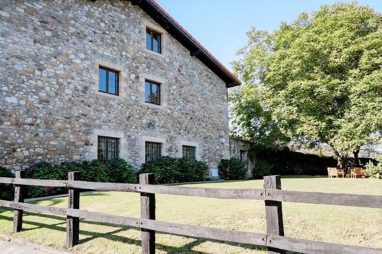 Casa Pomaluengo