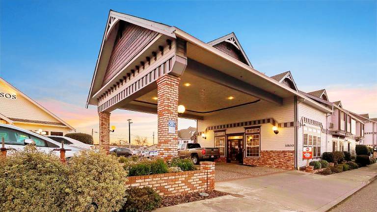 Best Western Plus Bayshore Inn in Eureka, CA