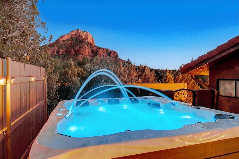Splendor Close to town Huge Spa Game Rm Free Pets