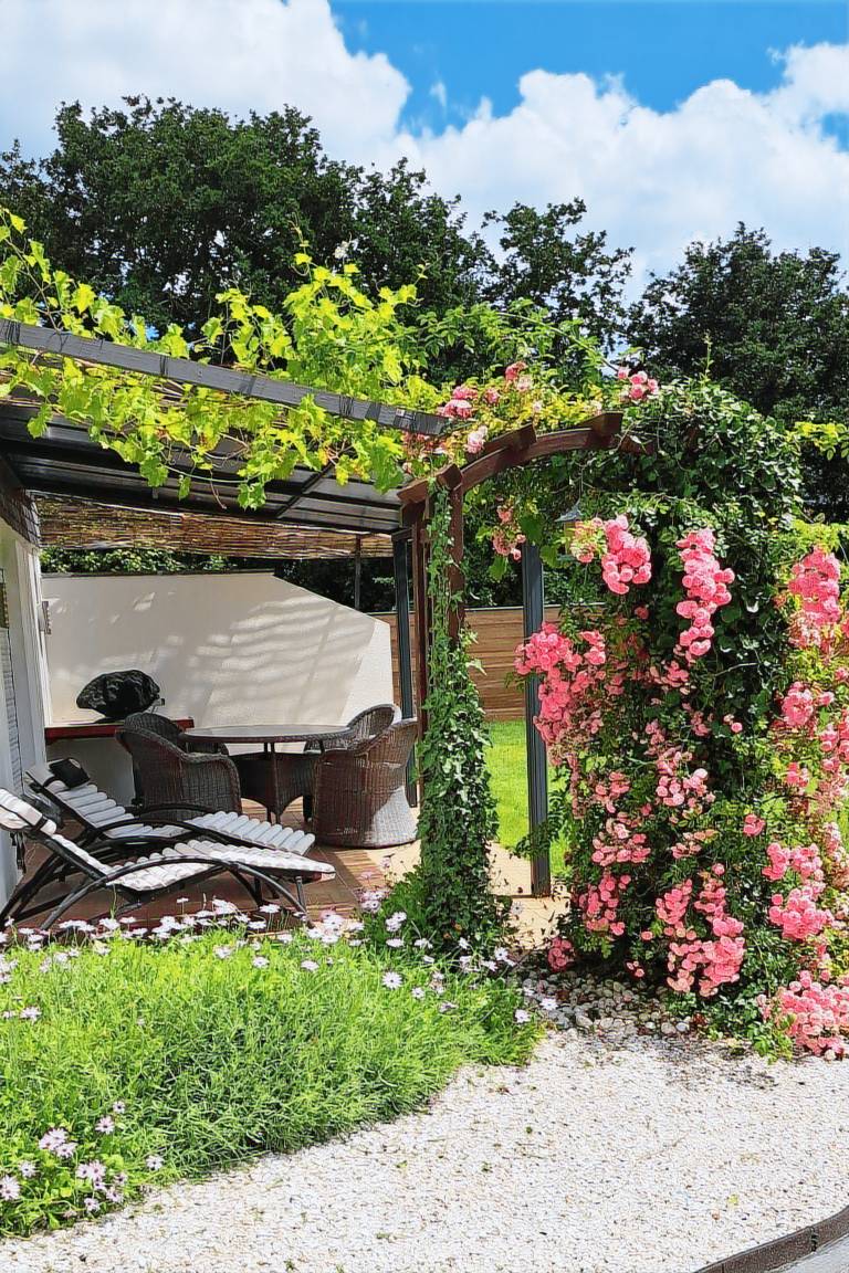 House with terrace, BBQ & yard | Nature view — photo 2