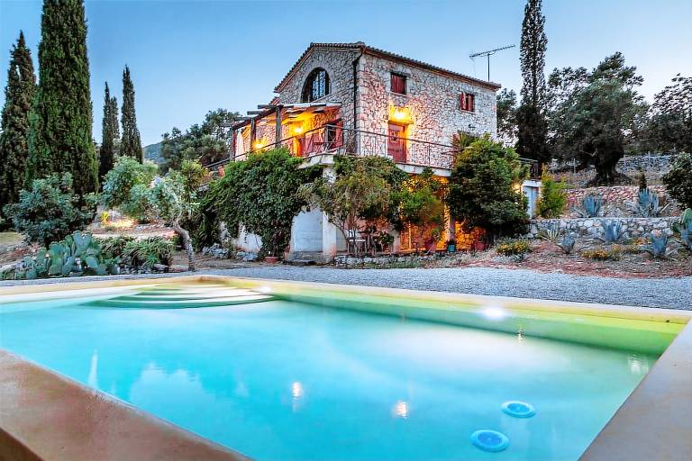 Villa Askos