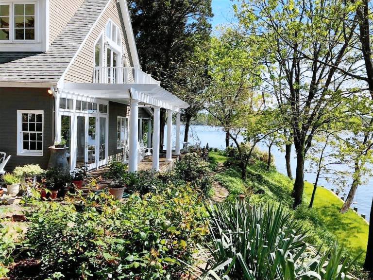 House  Crownsville