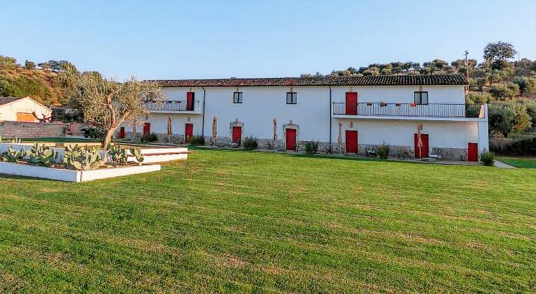 Farm with patio & garden in Altomonte