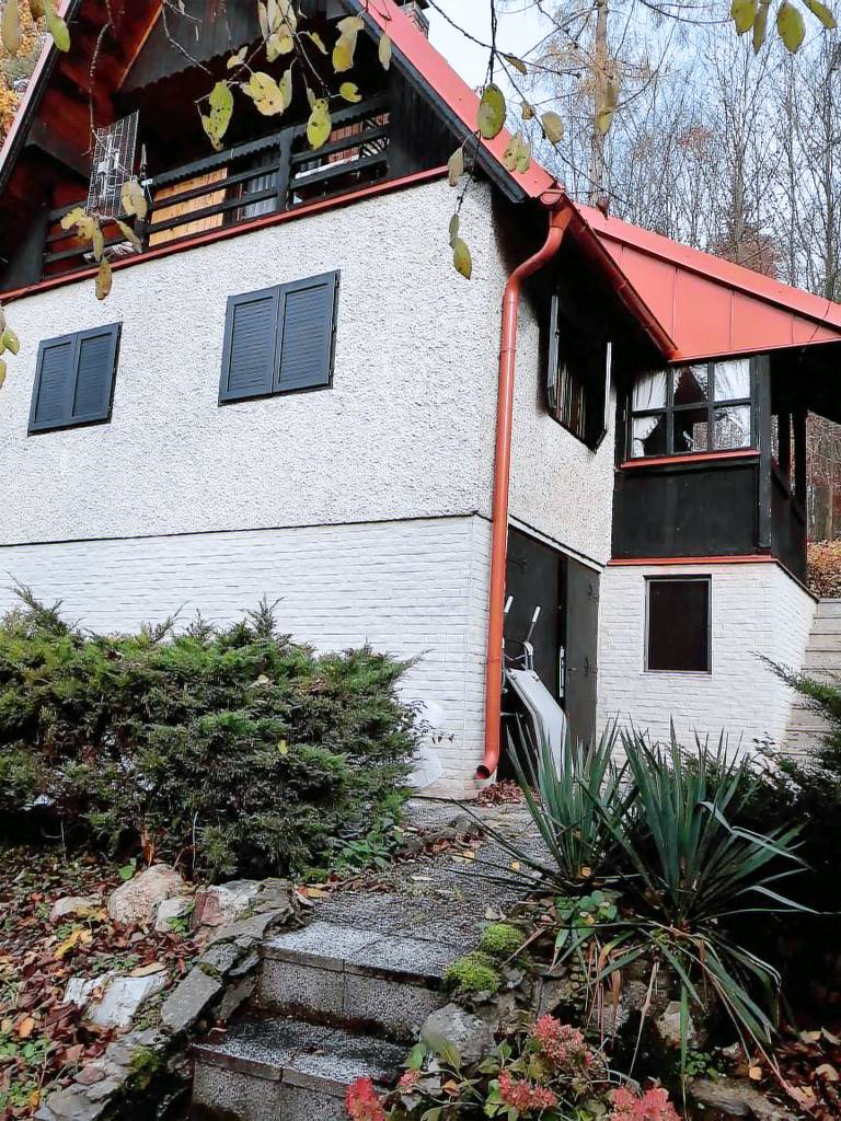 Vacation home with barbecue & yard — photo 2