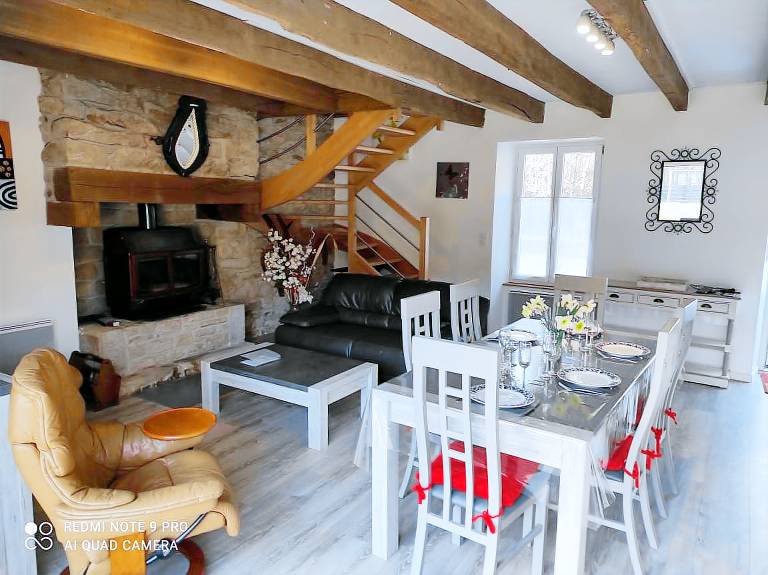 Gite with terrace & yard — photo 2