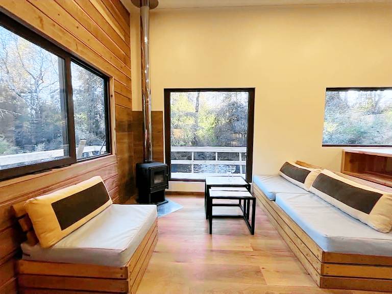 Caba a Alerce BBQ Home Office Wood Hot Tub