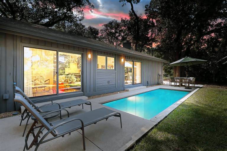 Family-oriented beautiful vacation home with barbecue & private pool | Water view | Pets are welcome in Hilton Head Island, SC