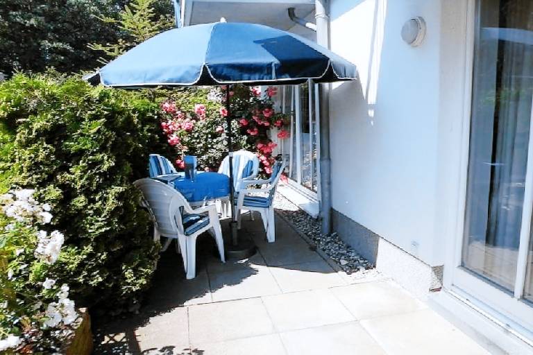 Charming house with yard & patio | Dogs allowed — photo 4
