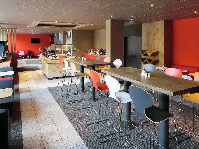 Ibis Nuernberg Hauptbahnhof — photo 2
