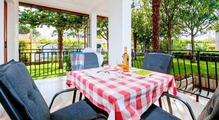 Pleasant rental apartment with grill, patio & yard | Good for workation | Pet-friendly — photo 5