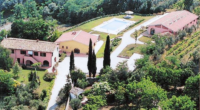 Beautiful farm with garden, pool & patio | Pets are welcome in San Miniato