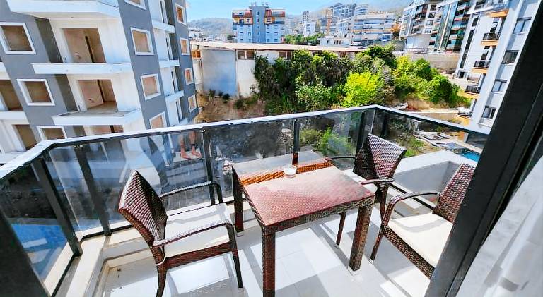Apartment with garden & pool — photo 4