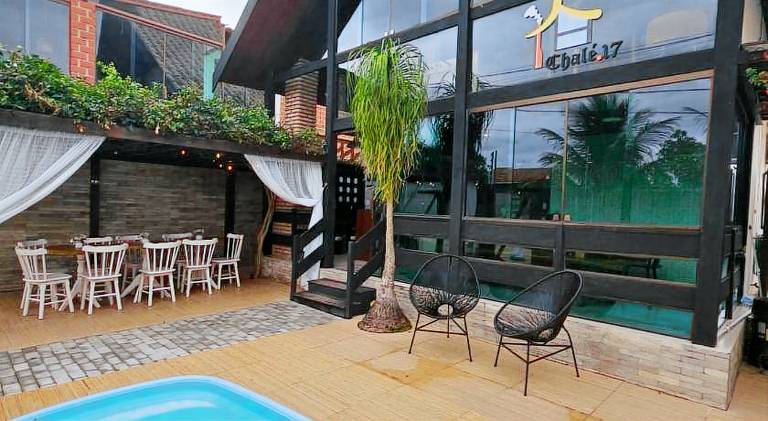 Lodge with yard, barbecue & terrace — photo 3