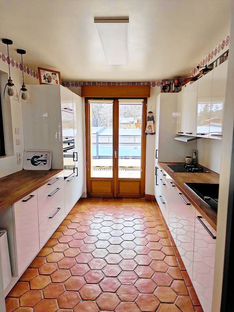Family-friendly beautiful vacation home with sauna, garden & barbeque | Pool view | Dogs allowed — photo 4