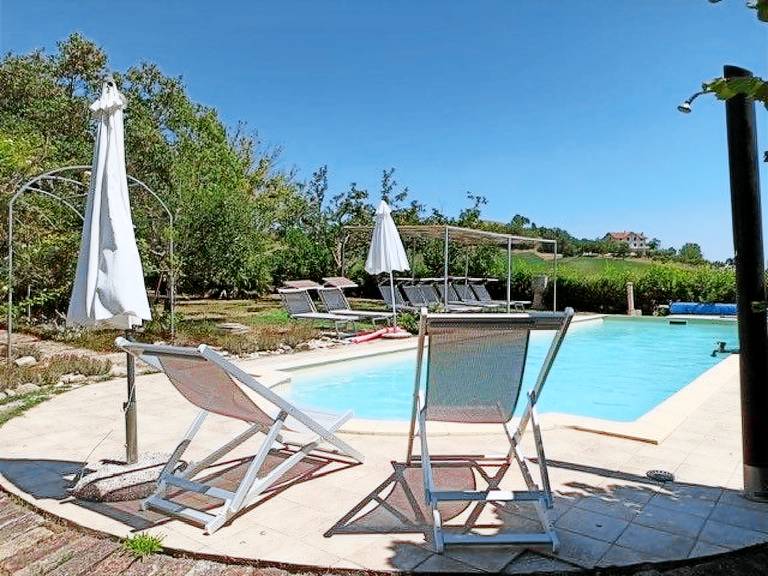 Vacation home with garden, grill & private pool | Nature view — photo 3