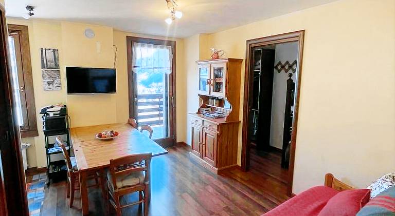 Holiday apartment with 2 rooms for 6 persons — photo 2