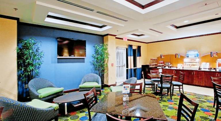 Holiday Inn Express Hotel & Suites Raleigh Sw - At Nc State By IHG — photo 5
