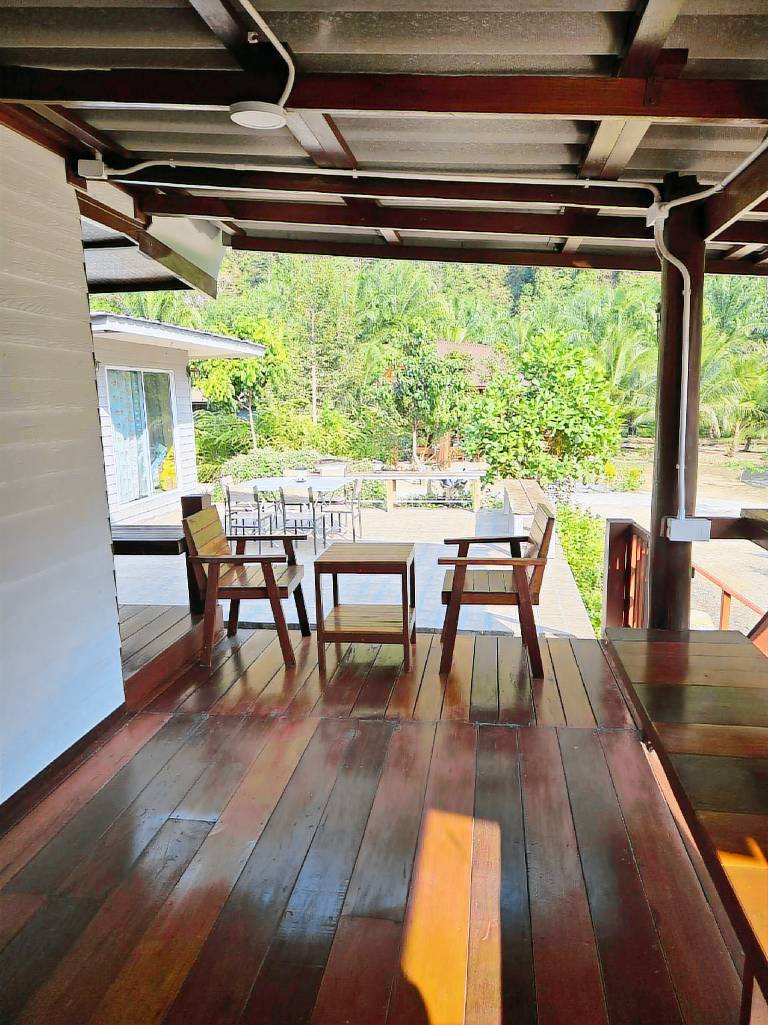 Charming vacation home with patio | Pets are welcome — photo 3