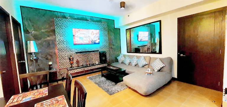 Rental apartment with pool | Suitable for remote work | Pet-friendly in Pasay