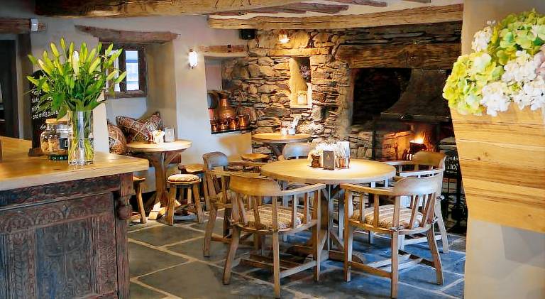 The Queen's Head Hotel — photo 5
