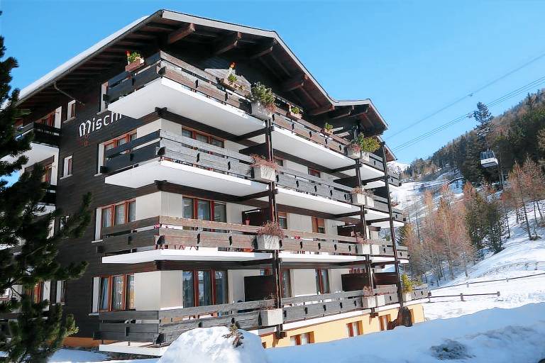 Apartment with terrace — photo 4