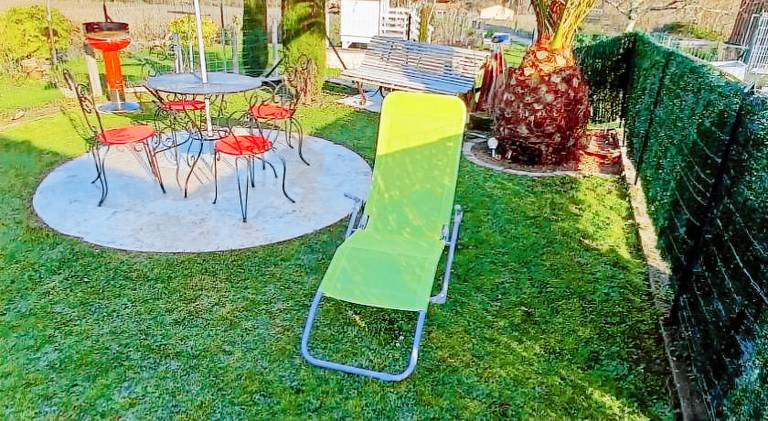 Wonderful vacation home with yard & grill | Pets allowed — photo 3